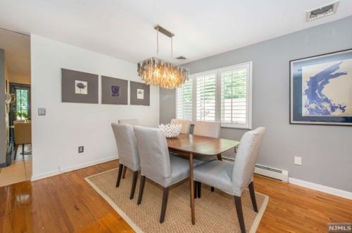 122 Woodside Ave, Ridgewood NJ 07450-5028 exterior