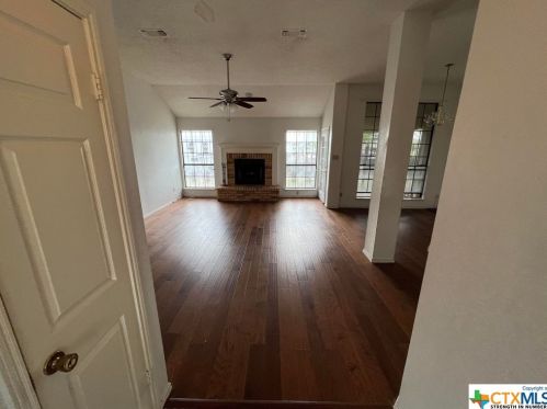 308 Eichelberger Dr, Copperas Cove, TX 76522-8849