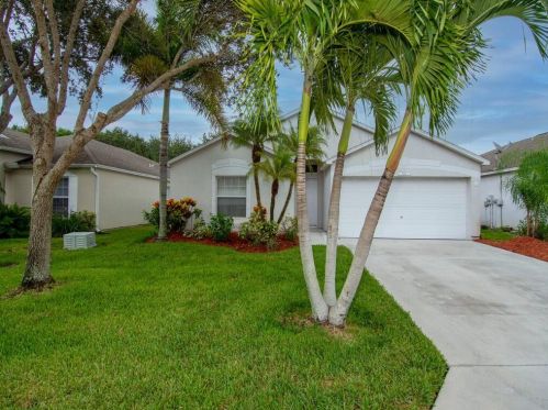 1019 13th Sq, Vero Beach, FL 32960-2111