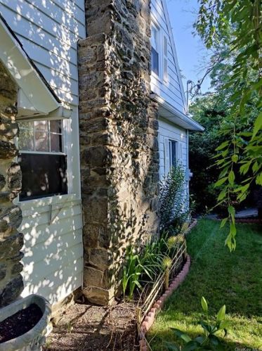 115 Sycamore Ave, Mount Vernon, NY 10553-1241