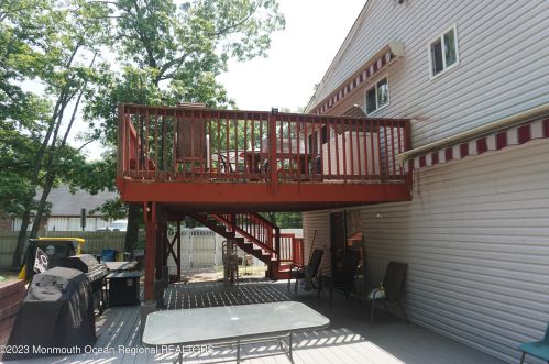 271 Joe Parker Rd, Lakewood NJ  08701-3819 exterior