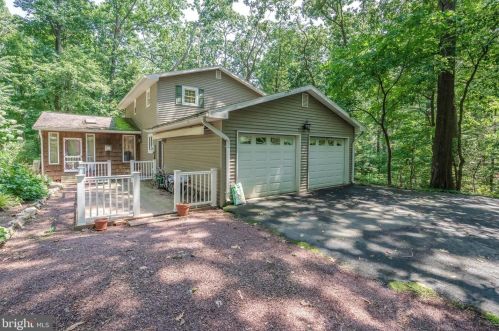 3 Dogwood Rd, Schuylkill Haven PA  17972-9331 exterior