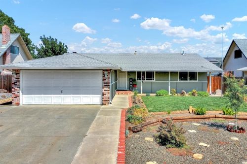 181 Clark Way, Vacaville, CA 95687-6406