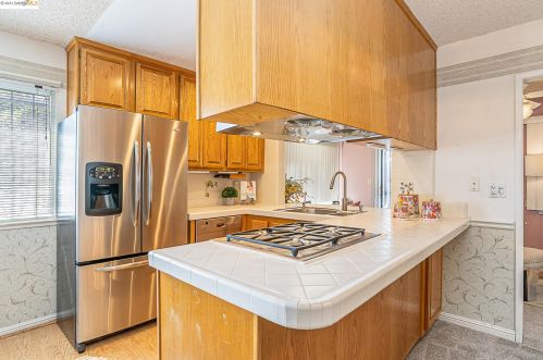 4136 Strathmore Way, North Highlands CA  95660-2853 exterior