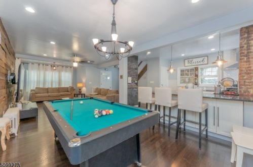 398 Drake Ave, Roselle NJ  07203-1414 exterior