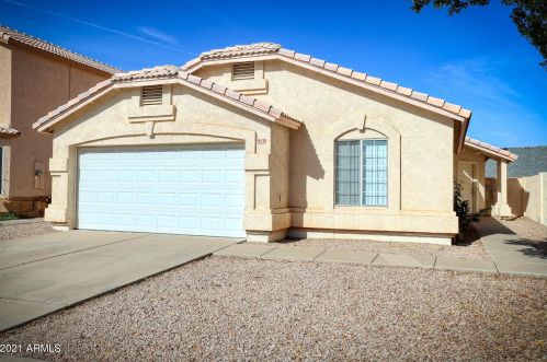 910 Swan Dr, Gilbert, AZ 85234-7431