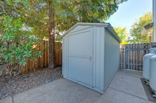 2862 Aquamarine Cir, Rescue CA  95672-9339 exterior