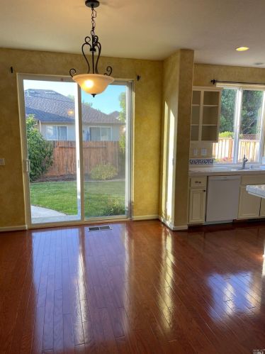 681 Decanter Cir, Windsor CA  95492-9630 exterior