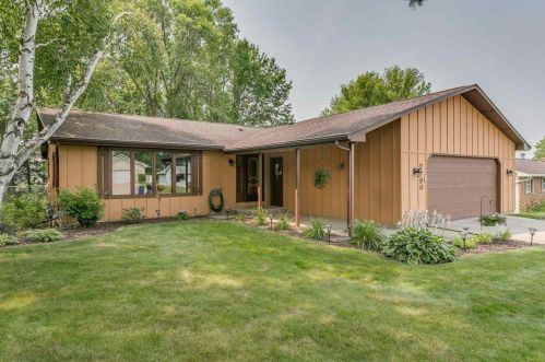 2790 Continental Dr, Green Bay, WI 54311-6612