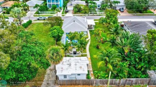320 4 Ave, Delray Beach FL  33444-2717 exterior