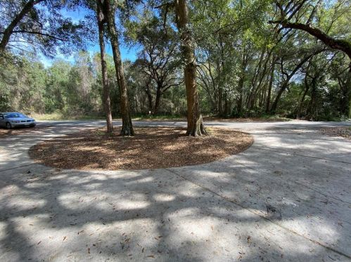 1145 Shaw Lake Rd, Pierson, FL 32180-2395