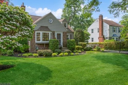 812 Broad St, Westfield, NJ 07090-2020