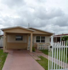 568 35th St, Hialeah, FL 33013-3032