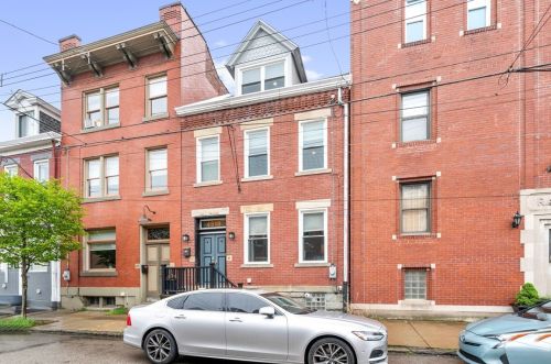 4518 Plummer St, Pittsburgh, PA 15201-3032