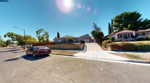 1242 Metten Ave, West Pittsburg CA  94565-6226 exterior