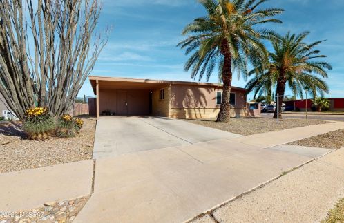6997 45th St, Tucson, AZ 85730-2303