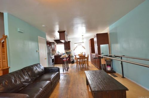 1622 Paulding Ave, Bronx, NY 10462-3107