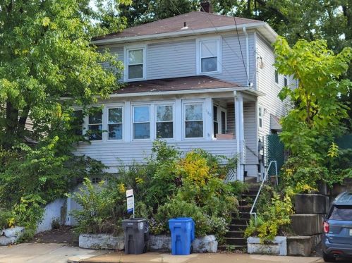 180 Warwick Ave, Providence, RI 02905-2500