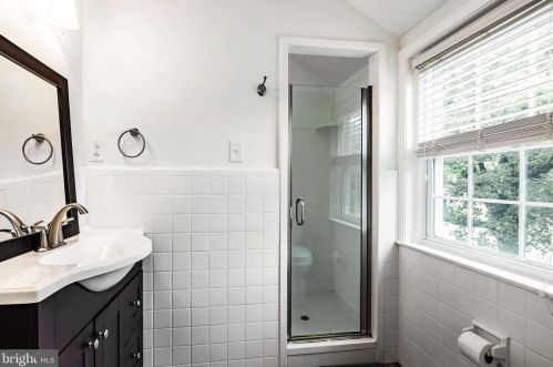 1733 Hawthorne Ave, Pittsburgh PA 15205-4541 exterior