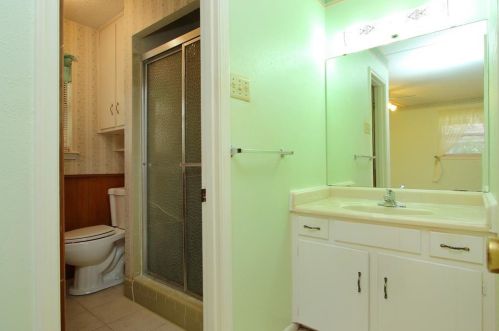 7420 Beckwood Dr, Fort Worth TX 76112-6052 exterior