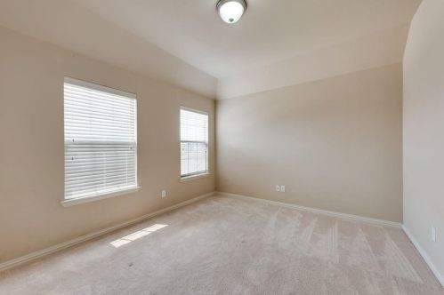 3604 Leanne Dr, Lewisville TX  75022-0962 exterior