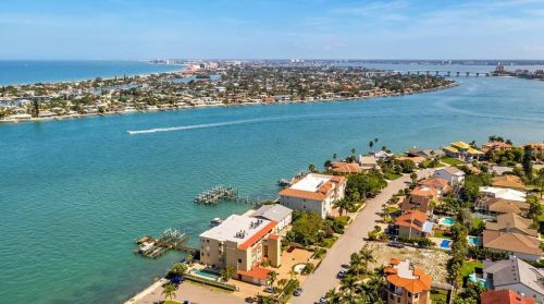330 8th Ave, Saint Petersburg, FL 33701-2420