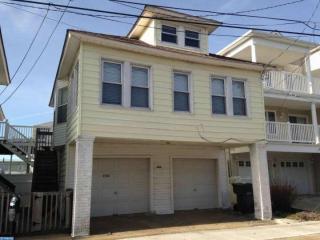 326 Juniper Ave, Wildwood Crest, NJ 08260-2410