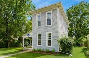 261 8th St, Marysville, OH 43040-1615