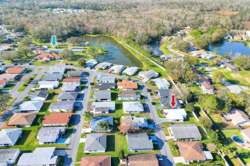 4826 Colonnades Cir, Lakeland FL  33811-1526 exterior