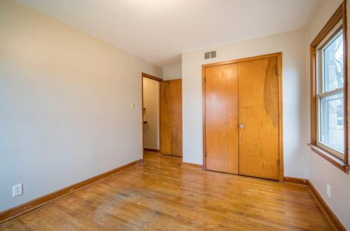 3172 42, Milwaukee WI 53215-4030 exterior