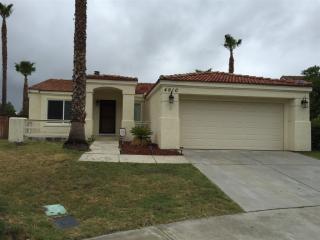 4910 Lake Shore Ct, Fallbrook CA  92028-7824 exterior