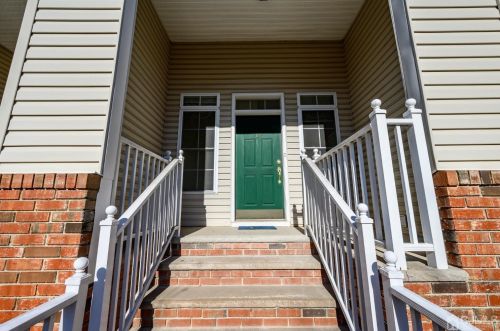 37 Loft Dr, Martinsville, NJ 08836-2262