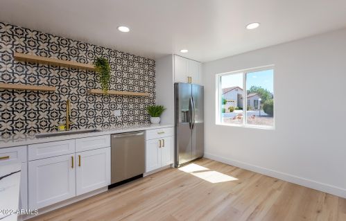 8112 10 Pl, Phoenix AZ 85014-1253 exterior