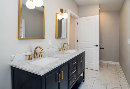 1434 66th St, Milwaukee WI  53213-2964 exterior