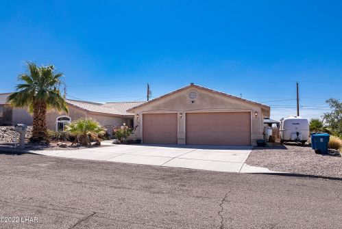 689 Apache Dr, Lake Havasu City, AZ 86406-7161