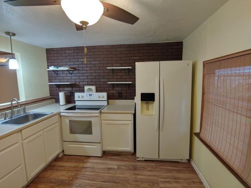 16225 59th St, Ocklawaha FL  32179-2932 exterior