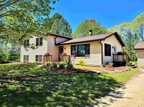 1009 Kristi Ln, Tomah, WI 54660-1717
