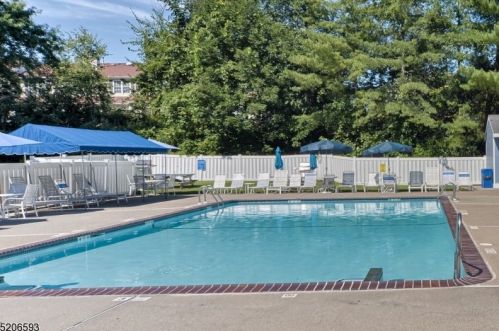 235 Robertson Way, Lincoln Park NJ  07035-1858 exterior