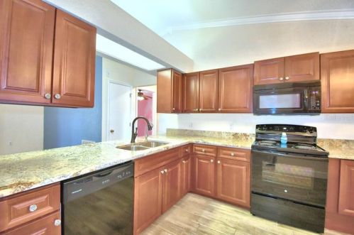 6518 Ami Ann Ct, Lakeland FL  33813-4445 exterior