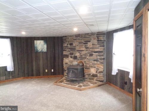 570 Zion Rd, Carlisle PA  17015-7111 exterior