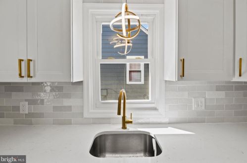 8 Morse Ave, Trenton NJ  08638-3517 exterior