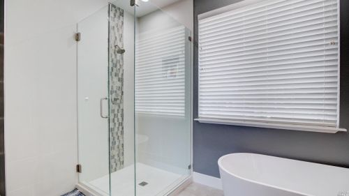 2133 Vintage Cir, Santa Rosa CA  95404-1350 exterior