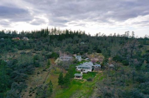 11383 Sierra Pl, Grass Valley, CA 95949-8783