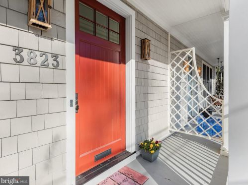 3823 Morrison St, Washington, DC 20015-2806
