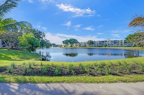 14623 Bonaire Blvd, Delray Beach FL  33446-1784 exterior