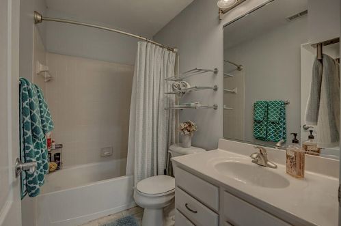 442 Pinnacle Way, Covington KY 41016-1702 exterior