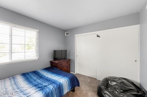 840 Beachnut Ave, Simi Valley CA  93065-5278 exterior