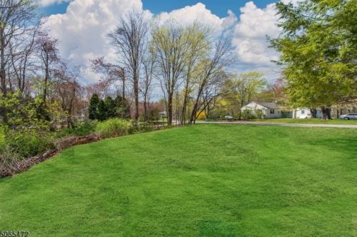 14 Calais Rd, Dover NJ  07869-3531 exterior