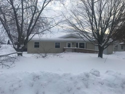 202 Maplewood Dr, Ladysmith, WI 54848-2813