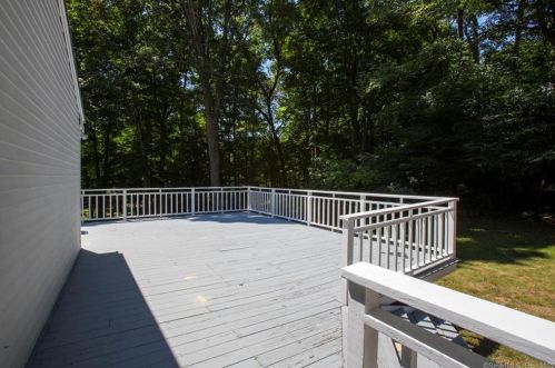 32 Arbor Rd, Stamford, CT 06903-3011